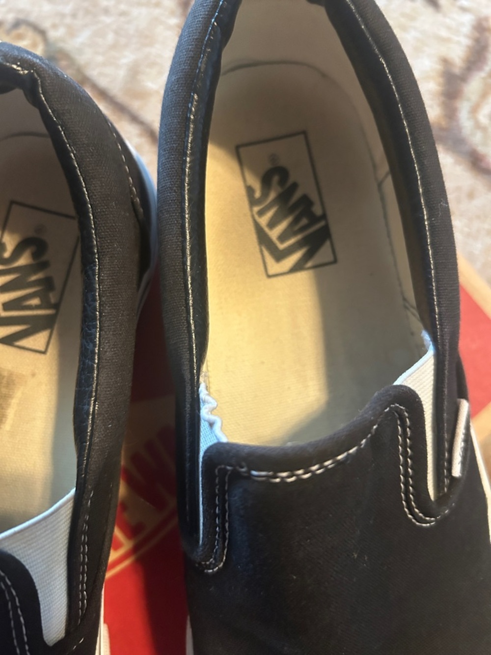 Like new in box. Vans Black & White Classic Slip-On Canvas Mens 9 women 10.5 - Picture 2 of 8